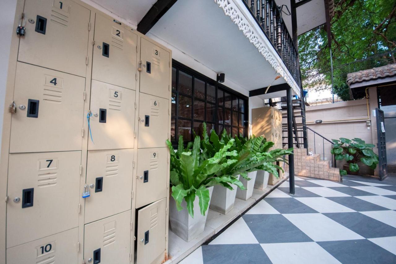 The Hidden House Hostel Bangkok Kültér fotó