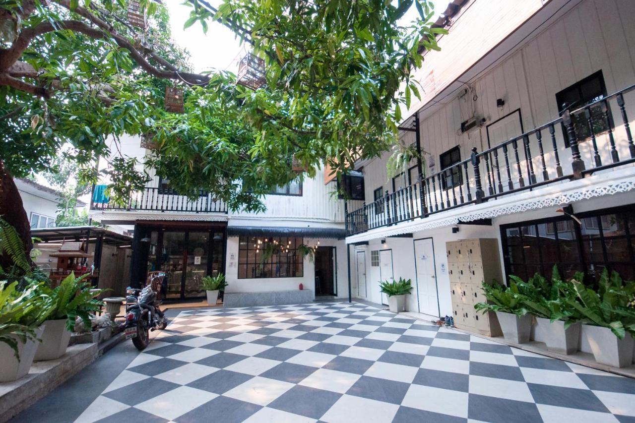 The Hidden House Hostel Bangkok Kültér fotó