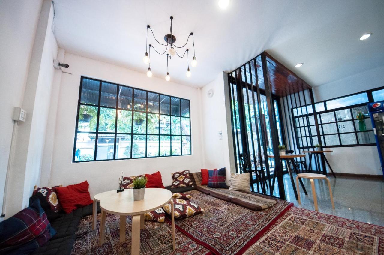 The Hidden House Hostel Bangkok Kültér fotó