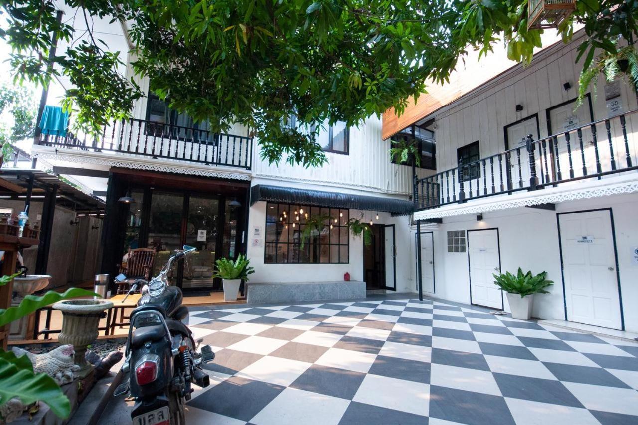 The Hidden House Hostel Bangkok Kültér fotó